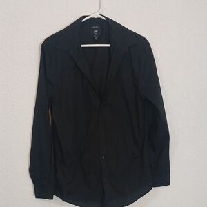"Make Offer" H&M Classic Black Button-Up Shirt
